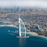 أبوظبي ودبي الأفضل على مستوى الشرق الأوسط في المعيشة 2026