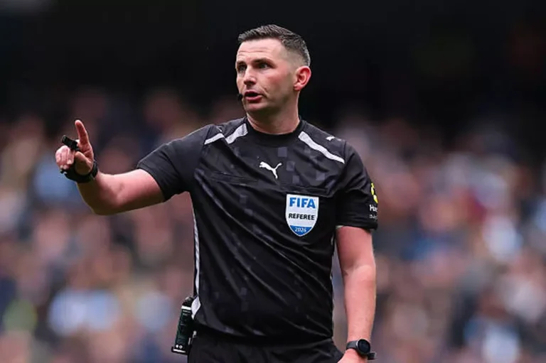 An English refereeing team, led by Michael Oliver, will officiate the Morocco-Canada match in the World Cup