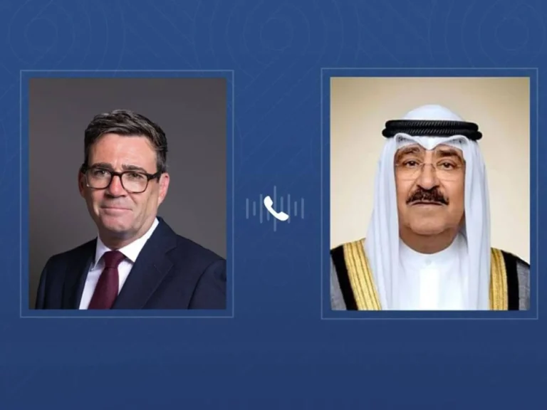 أمير الكويت ورئيس الوزراء البريطاني يبحثان مستجدات الأوضاع الإقليمية والدولية