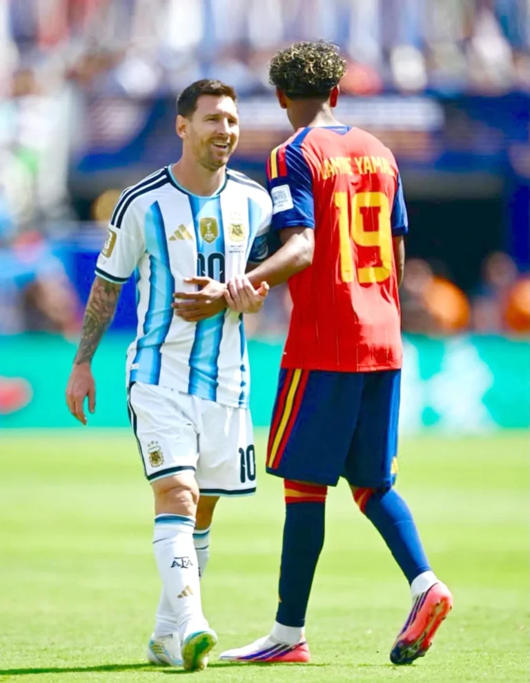 Spain wins the World Cup for the second time in its history