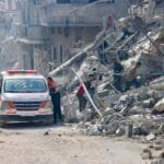 إصابة 14 فلسطينيًا بينهم أطفال ونساء في قصف إسرائيلي على قطاع غزة
