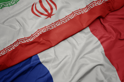 إيران تستدعي السفير الفرنسي احتجاجا على "التدخل" في شؤونها وتندد بأنشطة دبلوماسييها