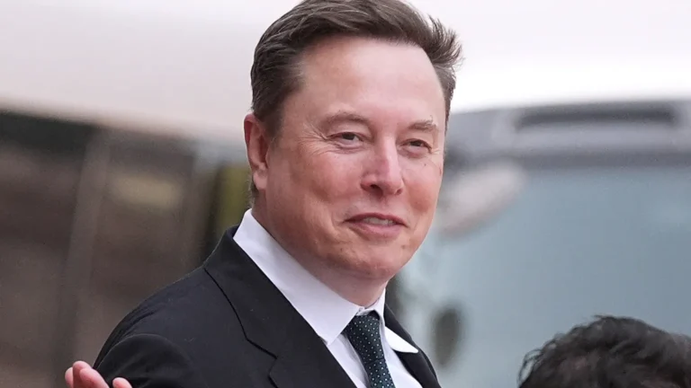 Elon Musk launches a massive fundraising campaign to support Republicans ahead of the congressional elections