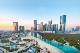 خلال النصف الأول من 2026.. 117 مليار درهم التصرفات العقارية بأبوظبي