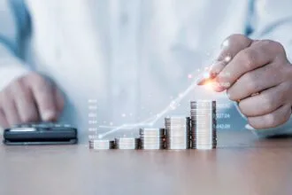 Emirates.. AED 89.57 billion in cash distributions to listed companies for 2025 profits