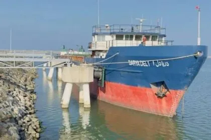 A drone attack targeted two tankers near the Caspian Sea Pipeline Union terminal, leading to the suspension of loading operations