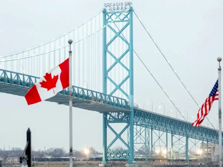 The Gordie Howe Bridge between Canada and the United States opened on July 27 after overcoming disagreements with Washington