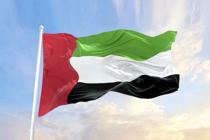 الإمارات تدين استهداف المنشآت المدنية وتؤكد انتهاك جسيم للقانون الدولي