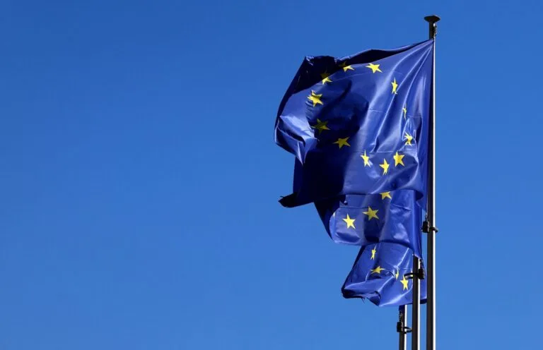 The European Union relaxes AI rules and gives companies extra time to comply