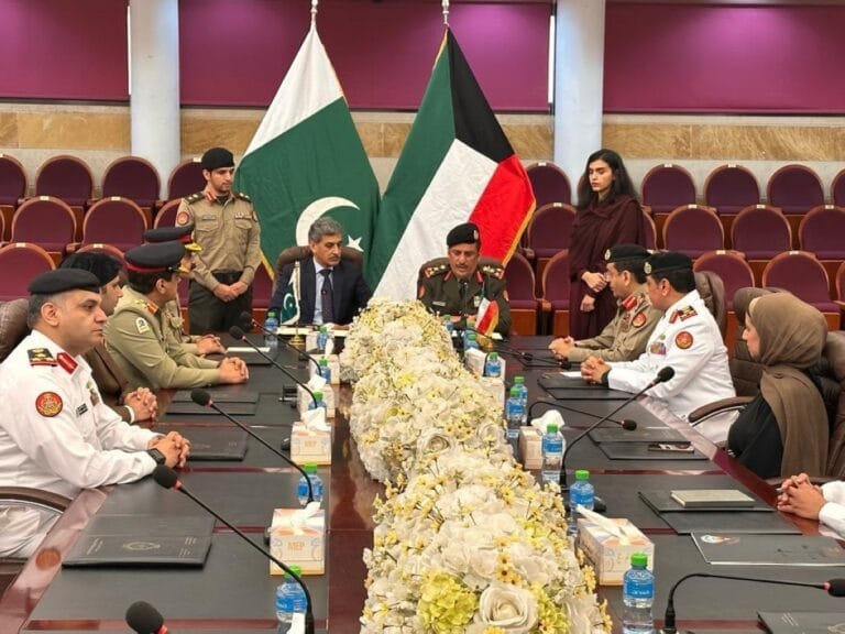 الكويت تعتمد مرسوما بقانون لتنفيذ اتفاقية التعاون العسكري مع باكستان