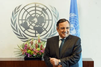 Nabil Fahmy officially assumes his duties as Secretary-General of the League of Arab States