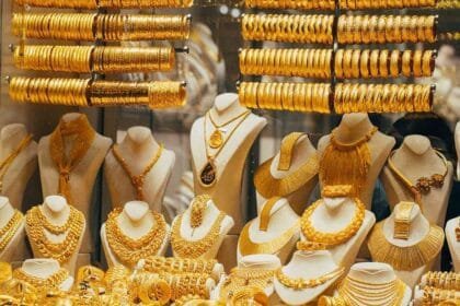 الذهب يسجل تراجعاً جديداً اليوم الاثنين.. إليك التفاصيل