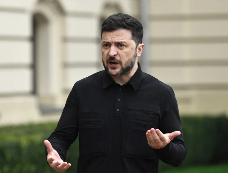 زيلينسكي يكلف يفهيني خمارا بإدارة وزارة الدفاع مؤقتًا.. من هو المسؤول الجديد؟