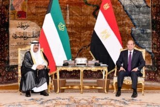السيسي يجري اتصالا بأمير الكويت مؤكدا أن أمنها جزء لا يتجزأ من الأمن القومي المصري