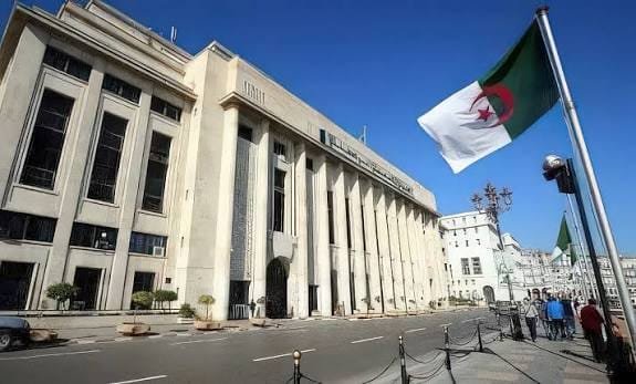 With 10,000 candidates participating, Algeria holds its breath awaiting the legislative election results