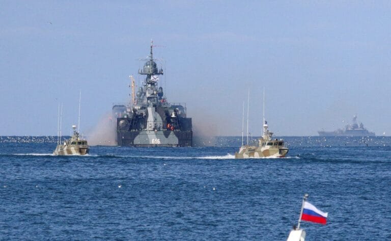 Ukrainian corridor crisis: Black Sea shipping halted amid Russian attacks