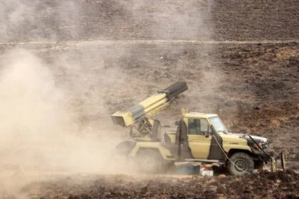 Houthi missile platforms and weapons depots targeted in Marib and Al-Jawf, while the coalition supporting legitimacy destroyed military sites in Hodeidah