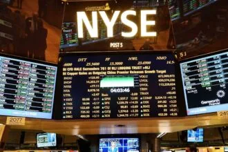 New York Stock Exchange: Nasdaq and Standard & Poor's surge at the start of July