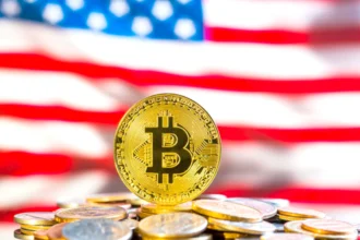 تراجع زخم صناديق بيتكوين الأمريكية مع تصاعد رهانات تشديد السياسة النقدية