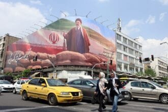 خطة أمريكية إسرائيلية لتغيير هيكل السلطة في طهران