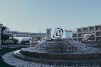 بنمو 9%.. 805 ملايين درهم أرباح "تيكوم" النصفية