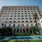 الجامعة العربية تجدد دعمها للأونروا وتطالب بتحرك دولي عاجل لإنقاذها مالياً