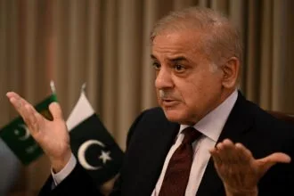 Pakistan and Turkey discuss strengthening economic partnership and expanding investments