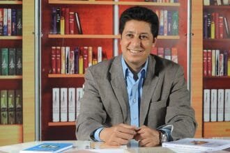 رواية "هوت ماروك" للمغربي ياسين عدنان في القائمة القصيرة لجائزة "بيزا" الإيطالية 2026