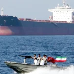رويترز: إيران تتمسك بالسيطرة على مضيق هرمز وتلوّح بفرض رسوم على السفن بعد انتهاء الاتفاق المؤقت