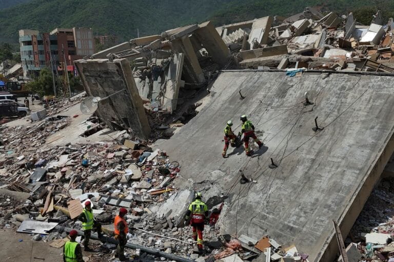 Venezuela allocates $200 million for the reconstruction of disaster-stricken areas after two powerful earthquakes