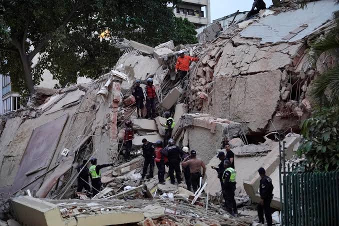 Overwhelmed hospitals and severe shortages of doctors and supplies: The double earthquake exacerbates the humanitarian crisis in Venezuela