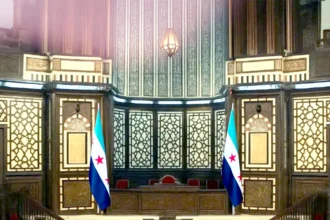سوريا تؤجل الجلسة الأولى لمجلس الشعب وتترقب زيارة ماكرون إلى دمشق