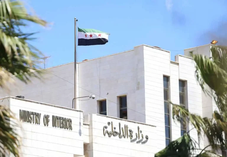 سوريا تعلن تفكيك خلايا لتنظيم داعش واعتقال قيادي بارز