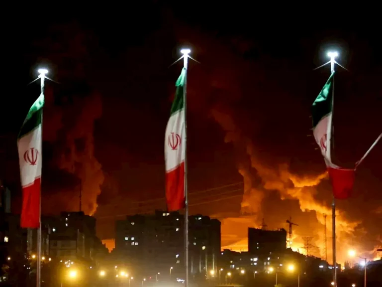 Breaking | Iranian media: Explosions in Konarak and Chabahar in the southeast of the country