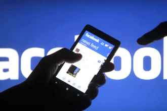 فيسبوك يعزز مكافحة الحسابات المزيفة بإطلاق شارة تحقق مجانية للمستخدمين