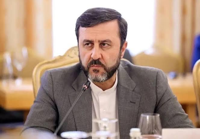 إيران تحذر من "مغامرات عسكرية" في هرمز