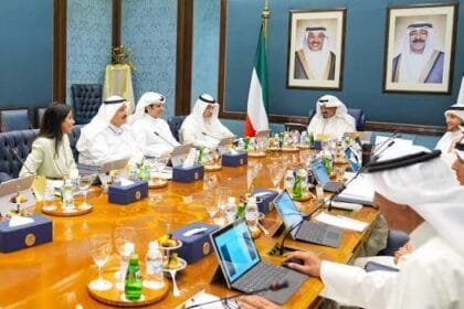 الكويت تعيد هيكلة "الخطوط الجوية".. تحويل الناقل الوطني إلى شركة مساهمة مملوكة للدولة