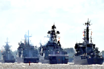 A European mission escorts commercial vessels to cross the Red Sea amid escalating threats