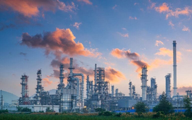 4.1 مليون برميل يومياً.. الإمارات تسجل أعلى إنتاج نفطي في تاريخها