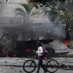 مسيرات مفخخة تضرب مطارا في كولومبيا.. وإصابة 3 عمال وسط استنفار أمني