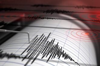 An earthquake strikes southeastern Türkiye, prompting authorities to monitor the situation