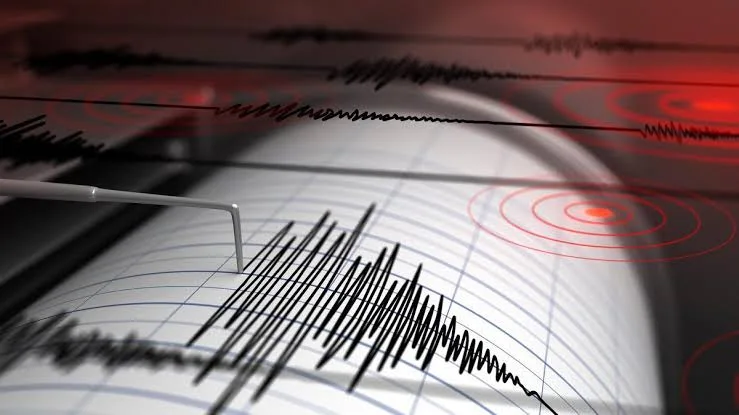 An earthquake strikes southeastern Türkiye, prompting authorities to monitor the situation