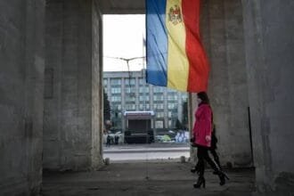 Moldova warns its citizens and urges them to avoid "non-essential" travel to the Middle East