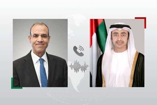 عبدالله بن زايد ووزير الخارجية المصري يبحثان تطورات الأوضاع الإقليمية وجهود احتواء التصعيد