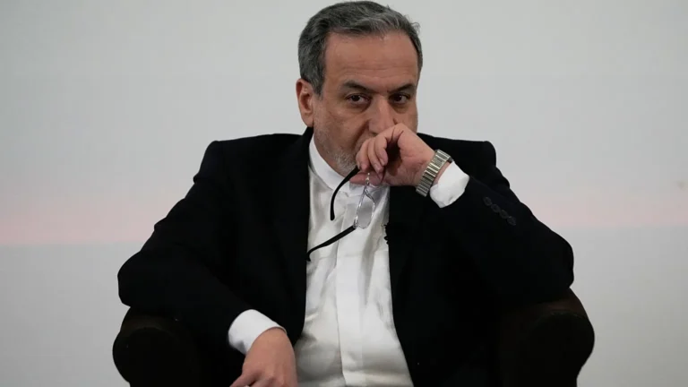 Araghchi accuses America of violating agreements, while Trump confirms that talks with Iran will continue