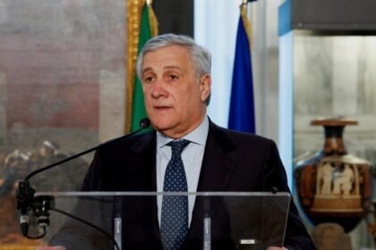 Italy condemns Moscow's decision and describes the expulsion of its diplomats as an act of revenge