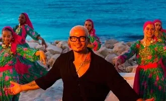 عمرو دياب يستعد لإحياء حفل غنائي في دبي ضمن حفلات ألبوم "حبيتك