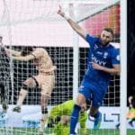 بنزيمة يوضح موقفه من الرحيل عن الهلال