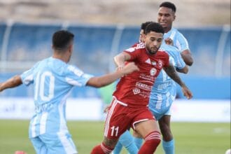 مباراة الشارقة وحتا في الدوري الإماراتي