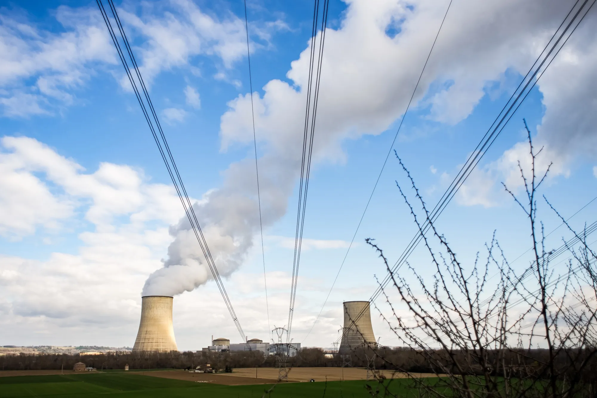 Heatwave Threatens to Cut France’s Nuclear Power Generation by 15%